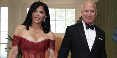Bezos-Verlobte Lauren Sanchez halbnackt im Wei&szlig;en Haus