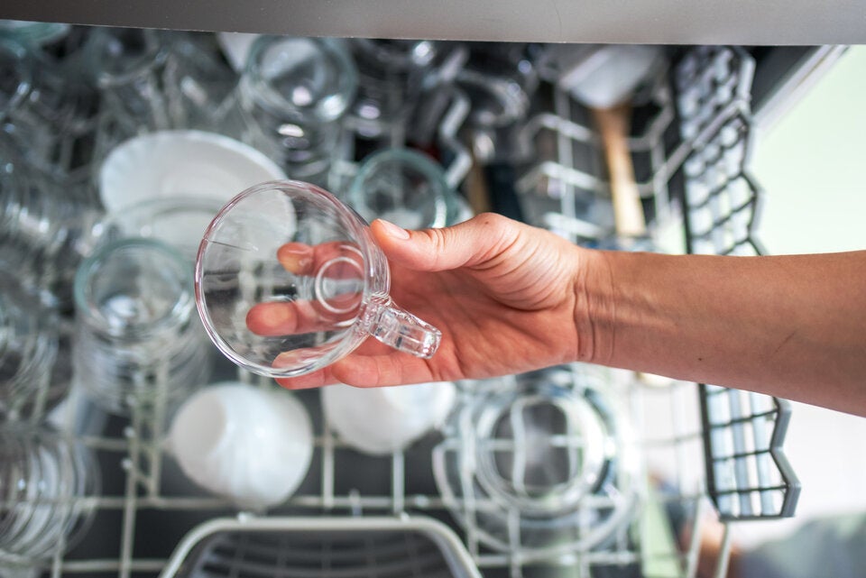 Geheimtipp: So trocknet Ihr Geschirr in der Spülmaschine schneller