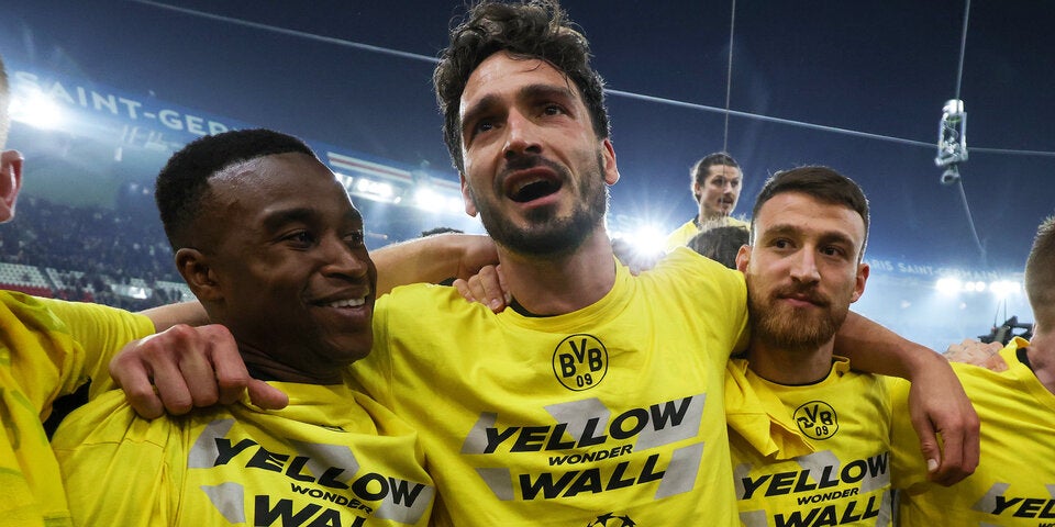 Paukenschlag um Deutschland Jungstar Moukoko (20): Er ist viel älter!