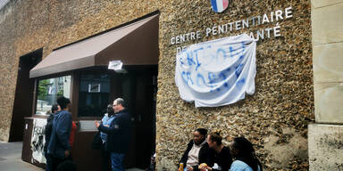 Sarkozy muss ins Horrorgef&auml;ngnis von Paris