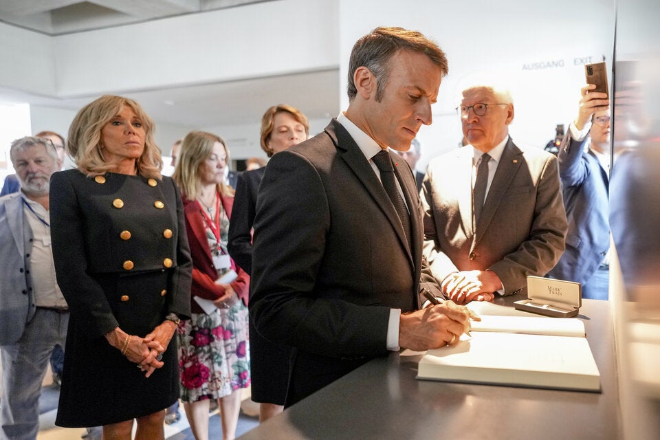 Macron-Paar in Berlin: Lachen am Holocaust-Mahnmal sorgt für Wirbel