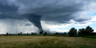 Wetter spielt verr&uuml;ckt: Tornado-Alarm in Mailand