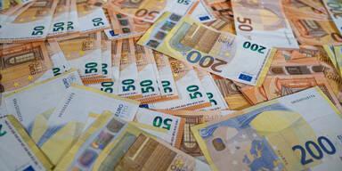 Sozialleistungsbetrug: Mann (61) t&auml;uschte Behinderung vor und cashte monatlich 6.000 Euro