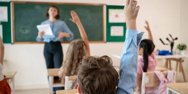 Lehrer in OÖ dringend gesucht.