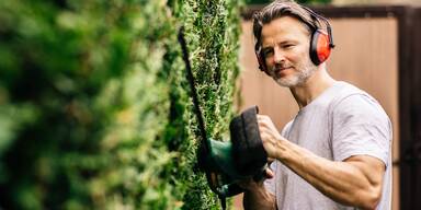 Verletzungsgefahr & Bu&szlig;geld: Diese Gartenarbeiten sollten Sie den Profis &uuml;berlassen