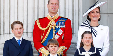 William und Kate mit George Louis und Charlotte