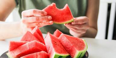 Mit dieser überraschenden Zutat schmeckt die Wassermelone noch besser!