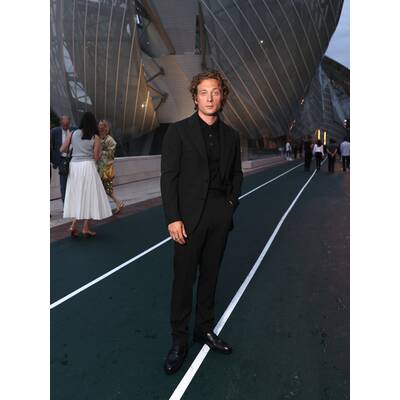 Sophia Bush und Alan Cumming