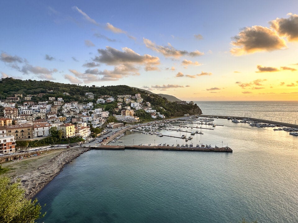 Gleiche Kulisse, halber Preis: Die günstige (und leere!) Alternative zur Amalfiküste