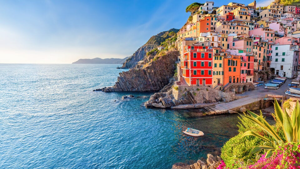 2500 Euro Strafe! Beliebte Urlaubsregion in Italien verbietet Flip-Flops