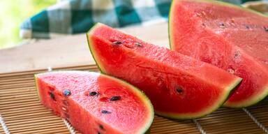 Warum Sie Wassermelonenkerne unbedingt mitessen sollten!
