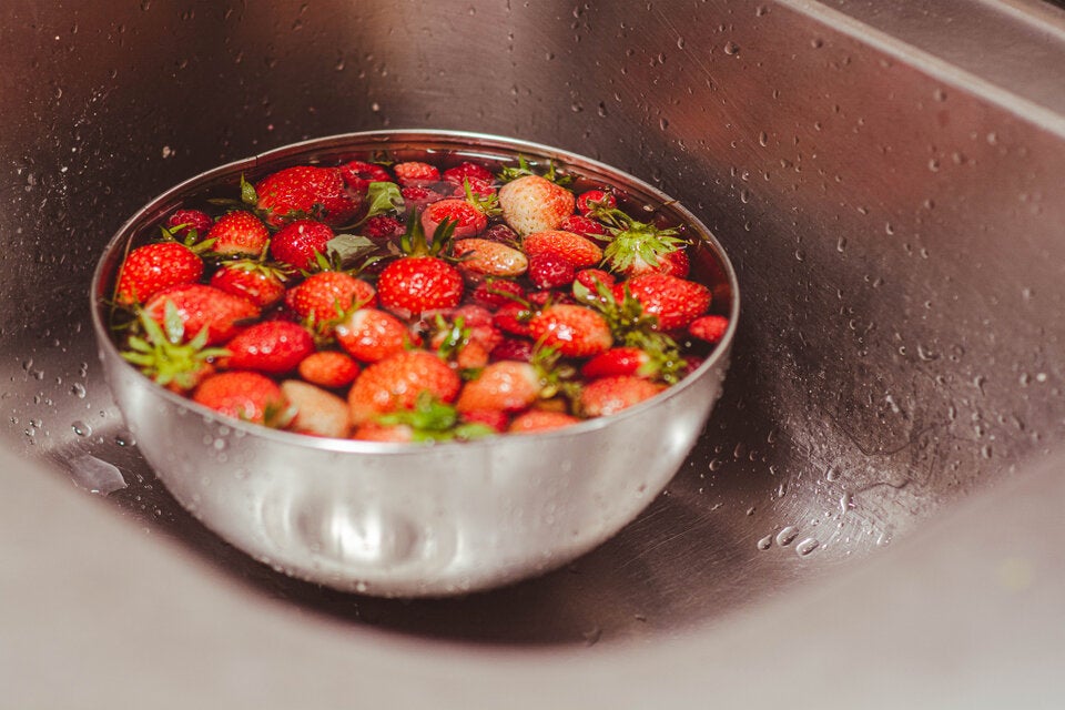 Erdbeeren richtig lagern: Mit diesen Tricks bleiben sie länger frisch