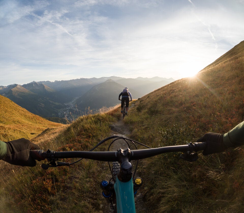 In den Bergen: Österreichs schönste Radtouren im Herbst