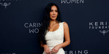 Pralle Kehrseite: Kim Kardashian launcht Push-up BH für den Po