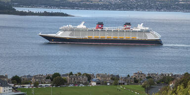 Cruise Ship