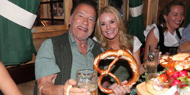 Arnold Schwarzenegger mit Freundin Heather Milligan