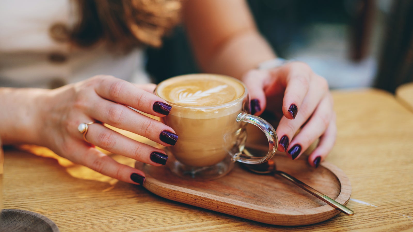 Diese überraschenden Zutaten machen Ihren Kaffee gesünder - gesund24.at