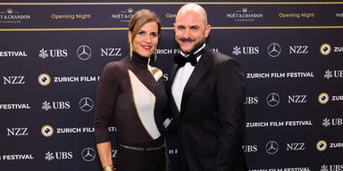 Moderatorin verspricht sich: Aus "Musikshow" wird "Muschishow"