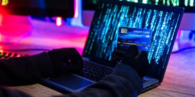 Neues Gesetz: Stockschl&auml;ge f&uuml;r Online- und Telefonbetr&uuml;ger