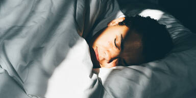 Endlich besser schlafen: 8 Tipps vom Experten