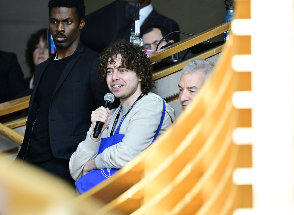 Polymarket-CEO Shayne Coplan spricht während des New York Times Dealbook Summit 2024 im Jazz at Lincoln Center am 4. Dezember 2024 in New York City. 