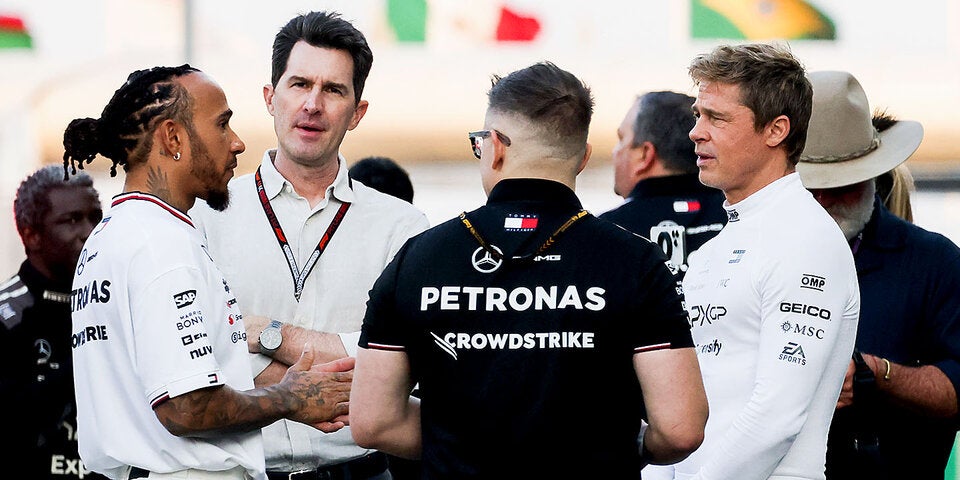 Formel-1-Film mit Originalteams und Schauplätzen - Pitt in Hauptrolle