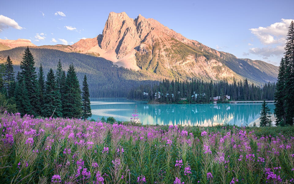 DIESES Nachbarland wurde zum schönsten Land der Welt gekürt!