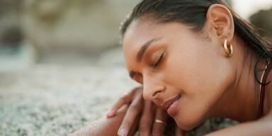 Wasserfester Schmuck fürs Meer: DAS sind die besten Labels