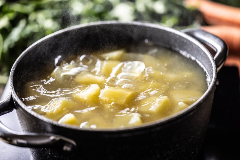 Warum diese 5 Küchenabfälle der perfekte Dünger für Ihre Pflanzen sind