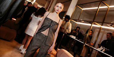 Im Bauchfrei-Look erobert Leni Klum die New York Fashion Week