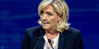 Haftstrafe! Und Le Pen darf nicht mehr bei Wahlen antreten