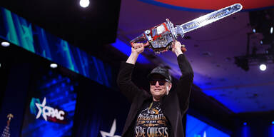 Elon Musk Kettensäge