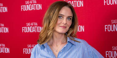 Emily Deschanel