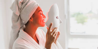 Warum LED-Gesichtsmasken jetzt Hochsaison haben