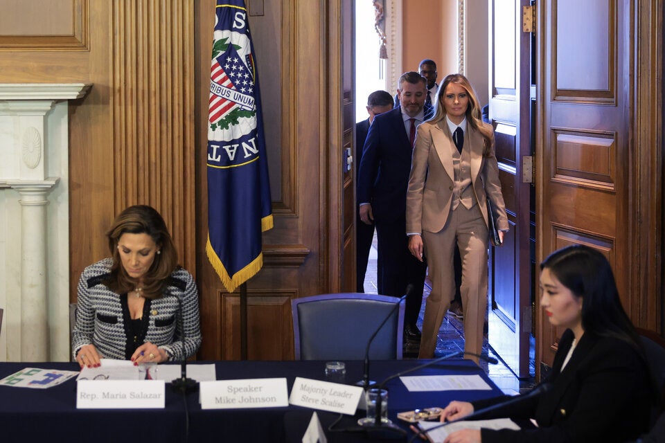 Sorgt für Gesprächsstoff: Was hat sich Melania Trump bei DIESEM Look gedacht?