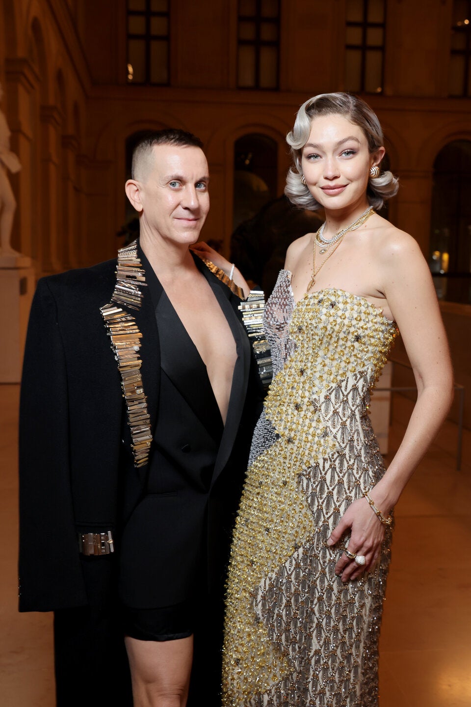 Der Star-Designer mit Gigi Hadid. 