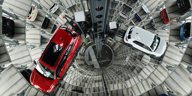 EU verh&auml;ngt 460-Millionen-Euro-Strafe gegen Autobauer