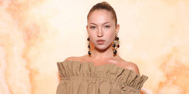 Fashion-Comeback: Lila Moss macht 90er Kultmarke wieder cool