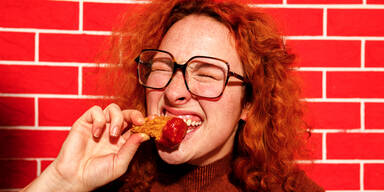 "Hot Honey" ist das meistgesuchte Rezept 2025: Warum alle davon besessen sind