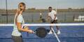 Padel oder Tennis: Welche Sportart ist eigentlich gesünder?