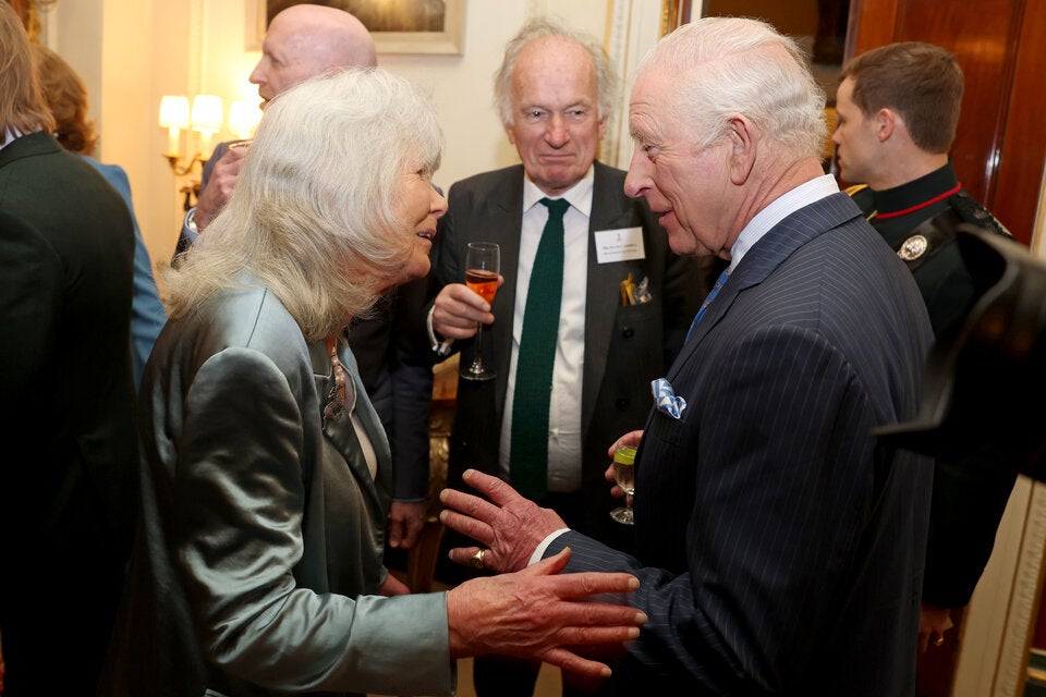 Jilly Cooper mit König Charles