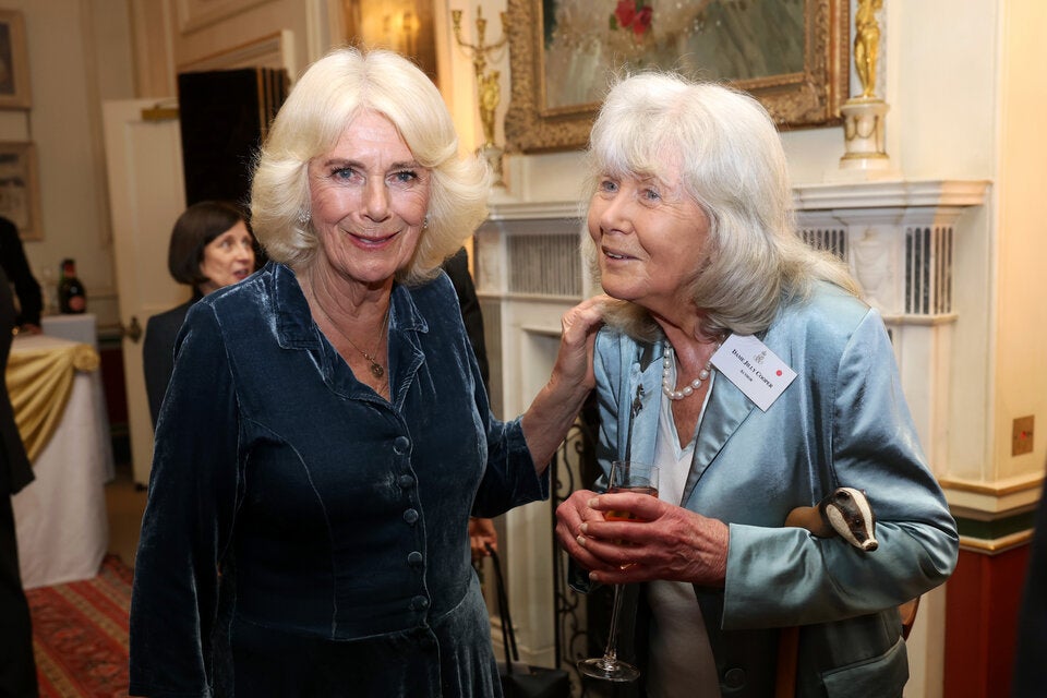 Königin Camilla mit Jilly Cooper