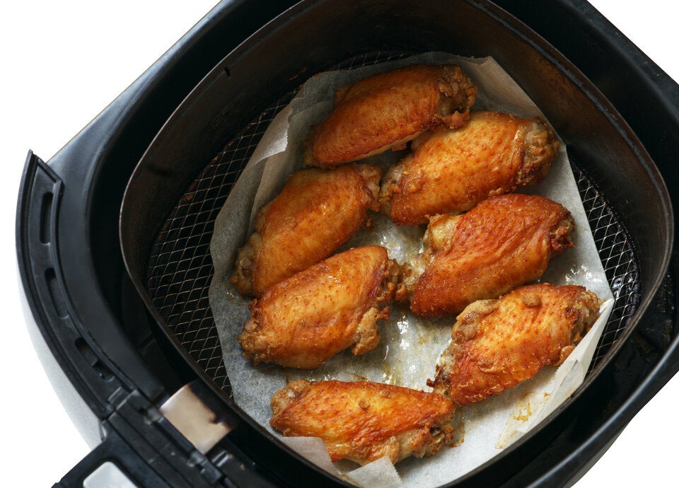 Achtung: Warum Sie auf keinen Fall Backpapier in den Airfryer legen sollten