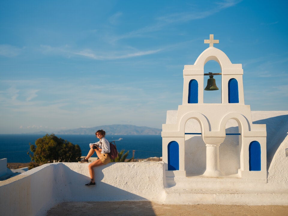 Statt Mykonos: Diese griechische Insel ist genauso schön, weniger überlaufen & viel günstiger
