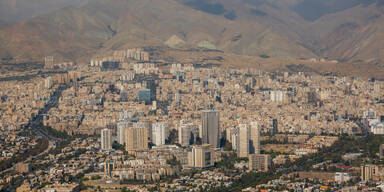 Zwölftätiger Krieg mit Israel: Iran-Zeremonie für Opfer