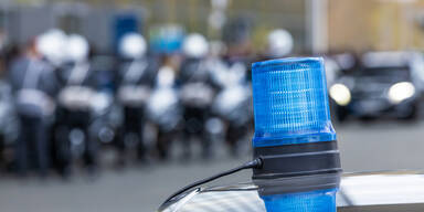 In Lebensgefahr: Polizei schie&szlig;t bewaffneten Syrer (30) an