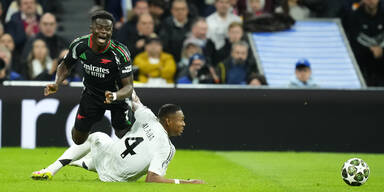 David Alaba Bokayo Saka Arsenal Real Madrid