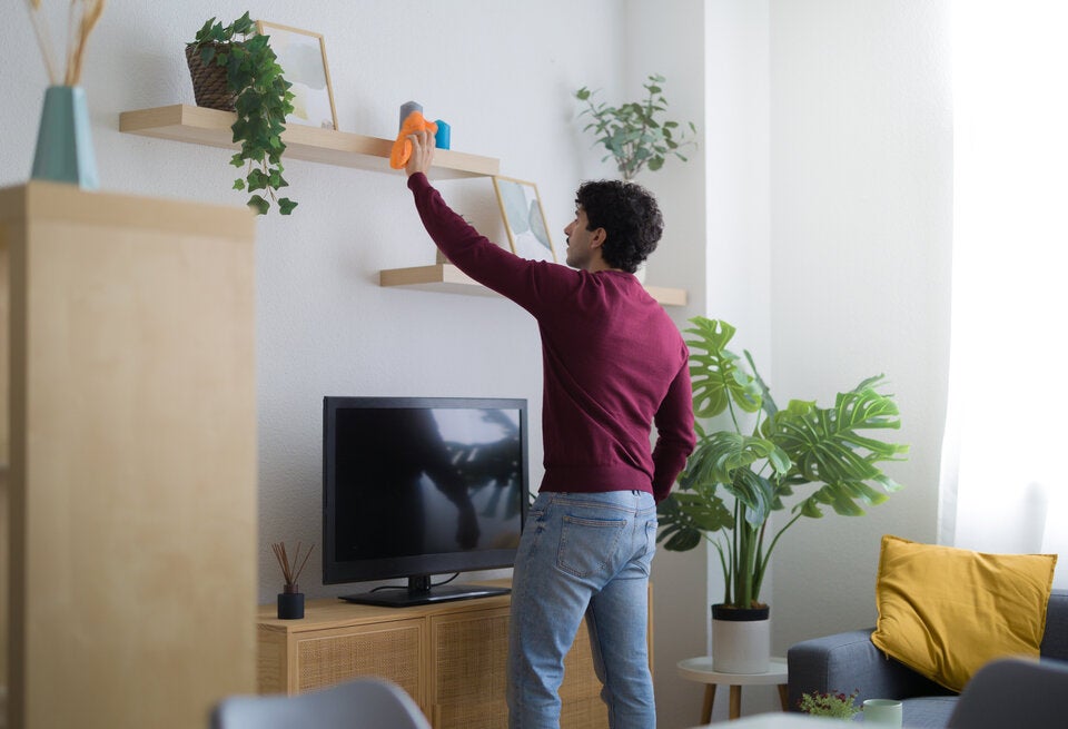 Dieser einfache Trick sorgt dafür, dass Sie weniger Staub wischen müssen