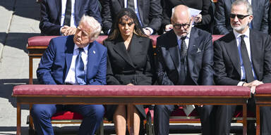 SO respektlos verhielt sich Trump beim Papst-Begräbnis