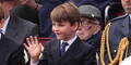 Prinz Louis stiehlt bei Weltkriegs-Gedenken den anderen Royals die Show